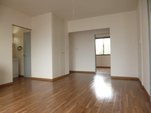 サンビレッジ新田Cの居間・リビング