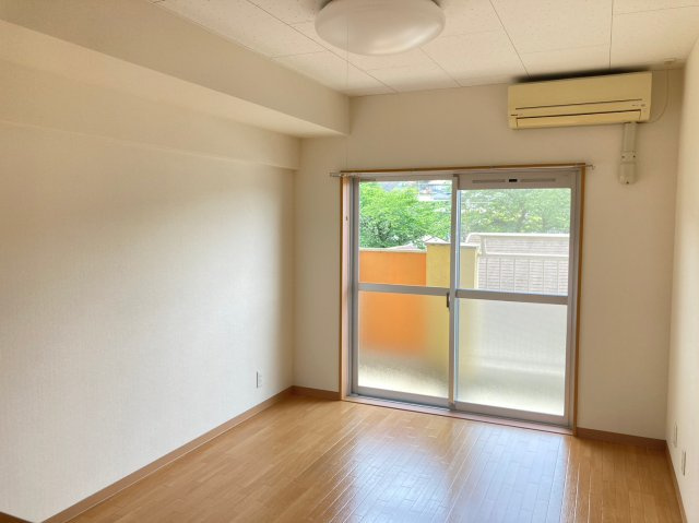 ウィッシュ・ヴィーガの居間・リビング