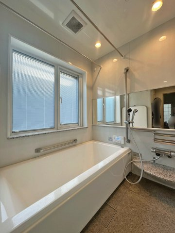 宮城郡利府町菅谷字赤坂の浴室