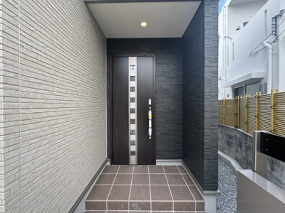 【玄関】 | 豊見城市我那覇（全3棟）ラスト1号棟 | 1号棟　スマートキー付き♪