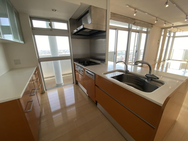 アイランドタワースカイクラブ　Ａ棟のキッチン