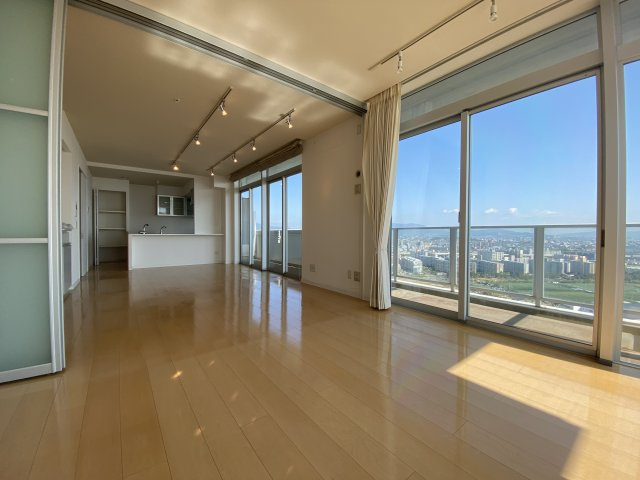 アイランドタワースカイクラブ　Ａ棟の居間・リビング