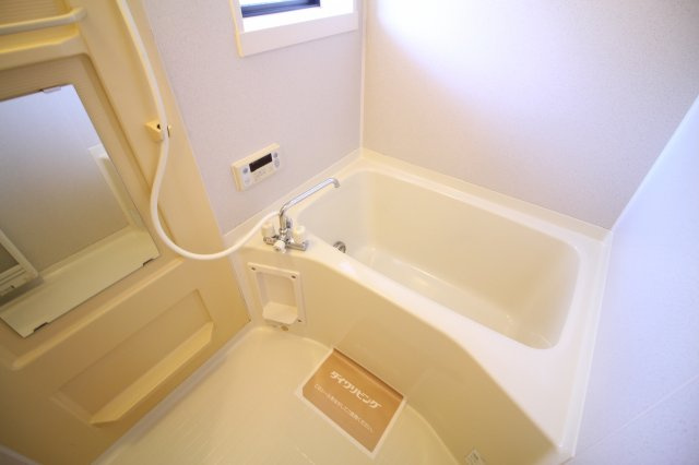 クレールプラザ立花B棟の浴室