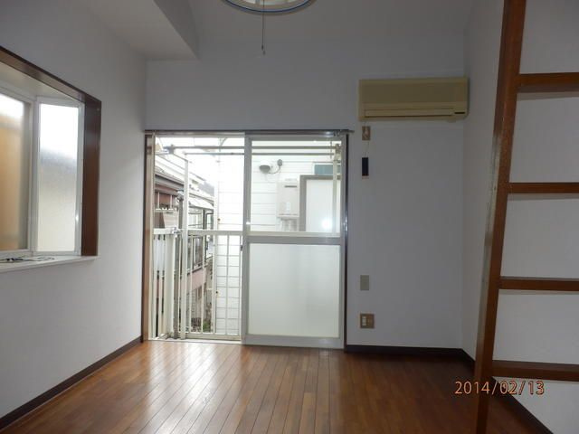 シャルム大泉パートⅡの居間・リビング