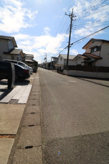 【前面道路含む現地写真】 | 真岡市高勢町4LDK中古住宅