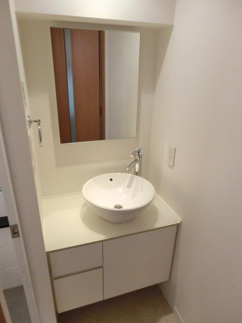 日神デュオステージ新宿若松町の洗面所