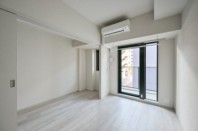 リビオメゾン西麻布の居間・リビング