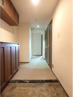 【玄関】 | リズムタワーⅡ | ゆったりとした玄関です