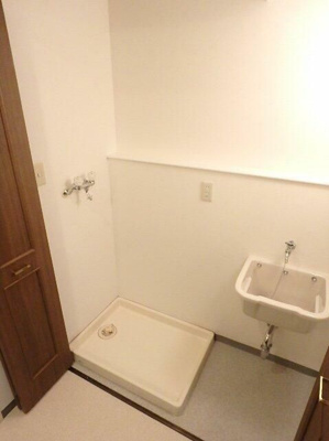 【設備】 | リズムタワーⅡ | 嬉しい室内洗濯機置き場