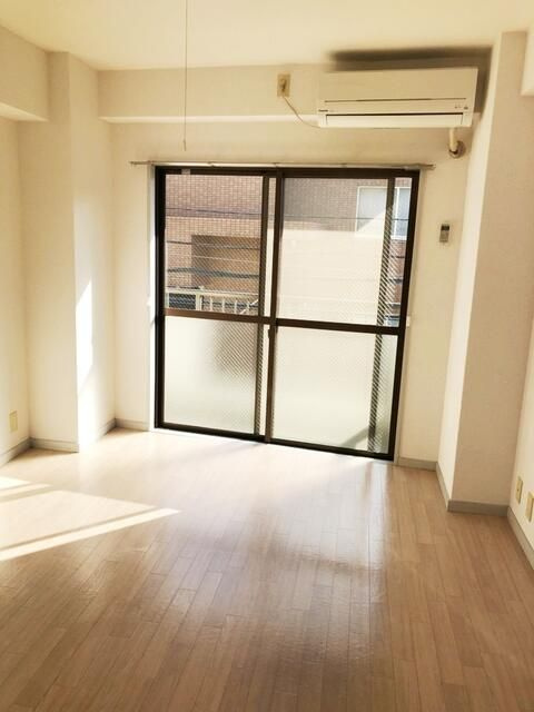 メディア武蔵関の居間・リビング