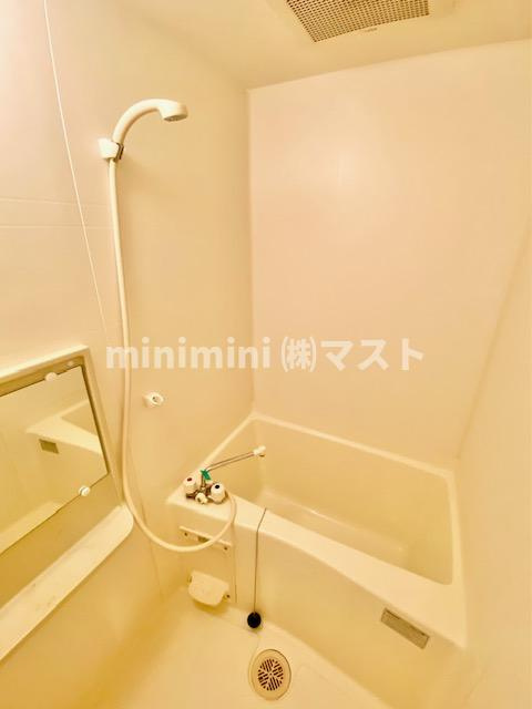 パークハイムうつぼの浴室