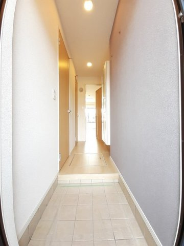 ノイ．グランツ　Ｅの玄関