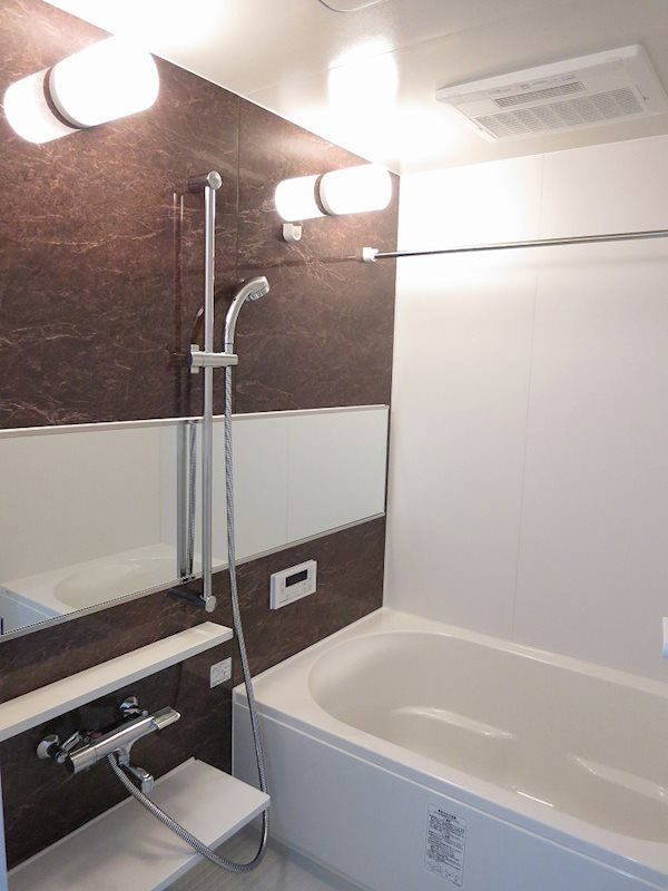 フェリースヴィダ福島の浴室