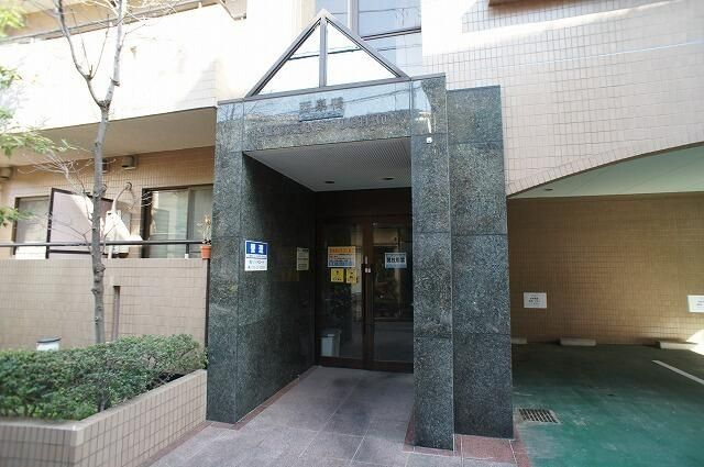 西巣鴨アートキンズコートのエントランス