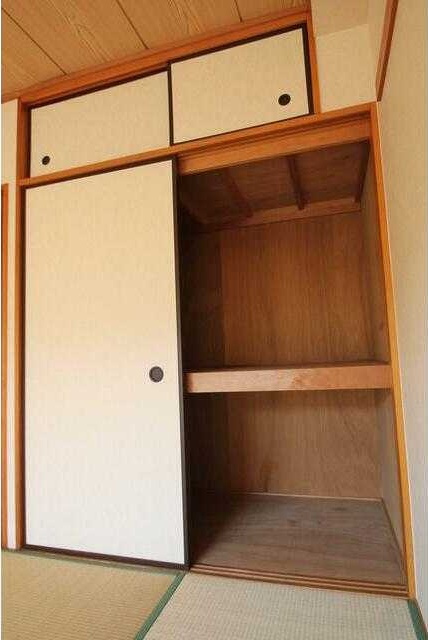 東大和市奈良橋５丁目の賃貸マンションの収納