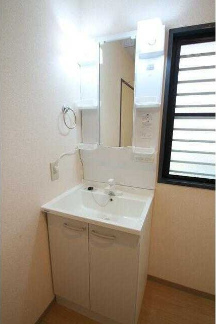 東大和市奈良橋５丁目の賃貸マンションの洗面所