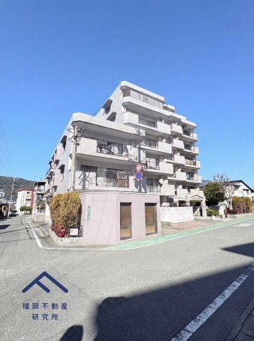 スカイハイツ五条の外観