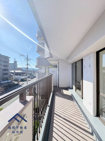 スカイハイツ五条のバルコニー