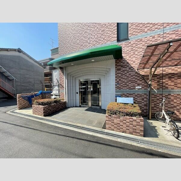 ピスケス花園のエントランス