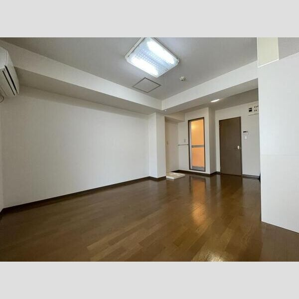 ピスケス花園の居間・リビング