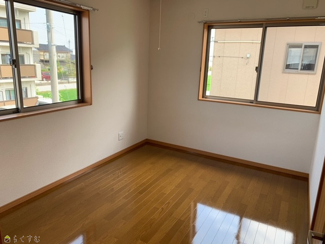 シャインスクエアDの洋室