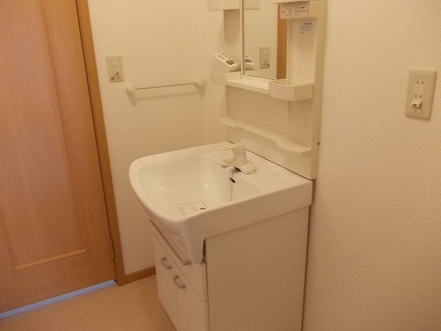 ベル・アルカンシェルＡの洗面所