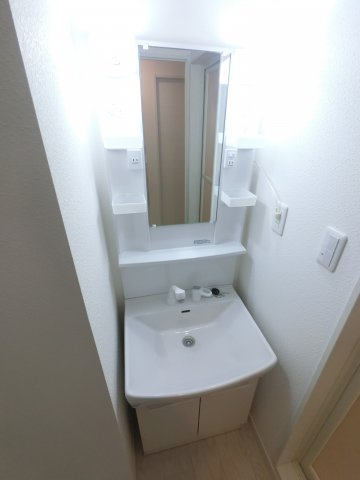 【独立洗面台】