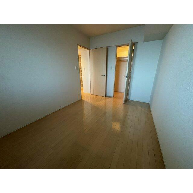 横浜市保土ケ谷区境木本町の賃貸マンションの寝室|収納付きの洋室♪