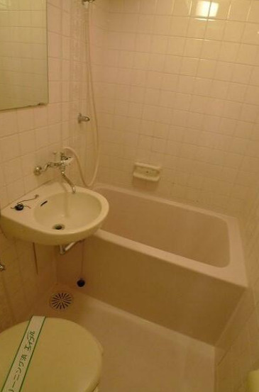 ライオンズマンション新大塚の浴室