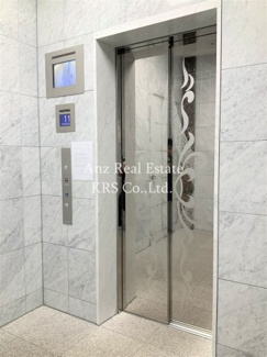 【その他共用部分】 | リーガル四ツ橋立売堀Ⅱ | エレベーターは防犯カメラが付いているので、安心です♪