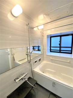 【浴室】 | リーガル四ツ橋立売堀Ⅱ | サウナ、テレビ、浴室乾燥機付！くつろいでいただけます♪