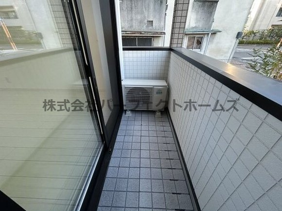 シエーナ楠葉ジェミオスのバルコニー|暖かな日差しのふりそそぐバルコニー