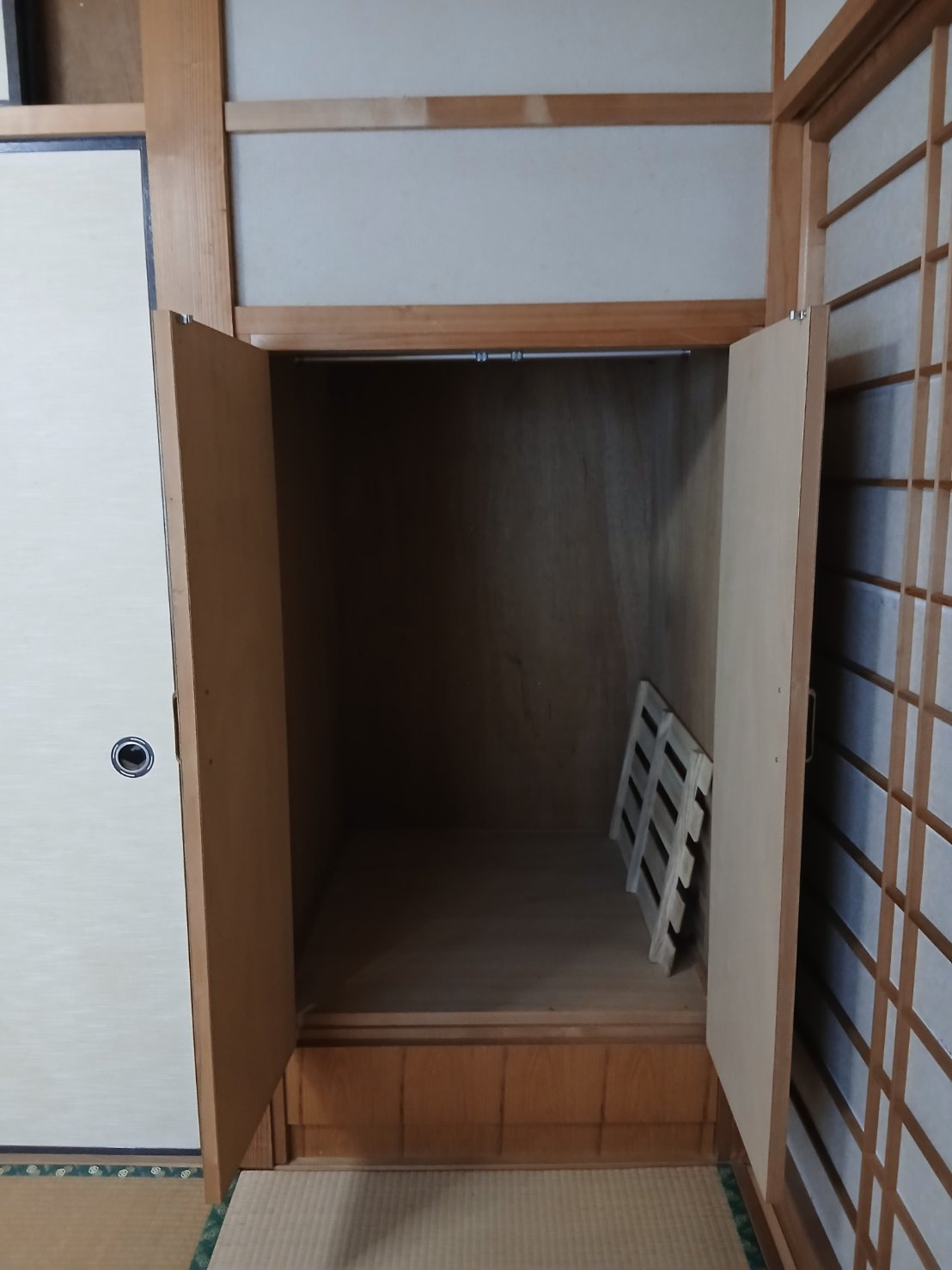 田中六田貸家の収納|小物を収納するのに便利です