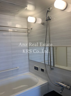 【浴室】 | リーガル南堀江 | 豪華な設備のバスルーム！ゆったりくつろいでいただけます♪