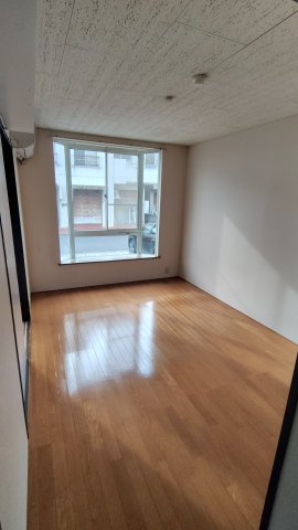 グリーンパーク根岸A棟の洋室|きれいな洋室です