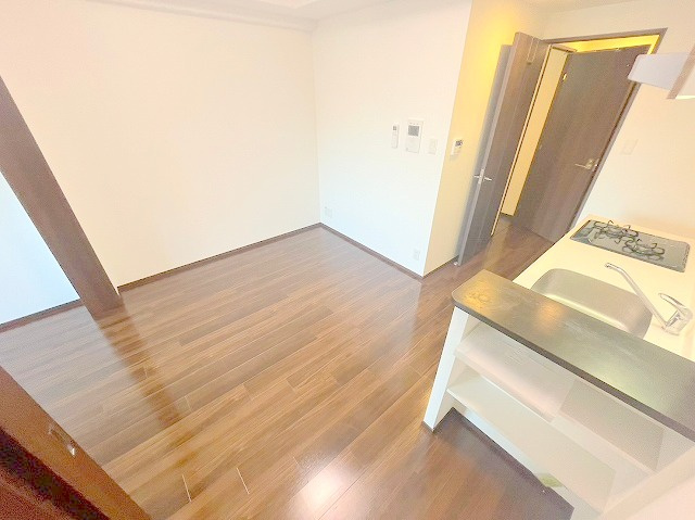 スプランディッド新大阪キャトルの居間・リビング