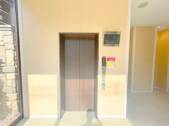 スプランディッド新大阪キャトルのロビー