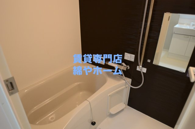 Mayferの浴室|日々の疲れを癒すお風呂付です