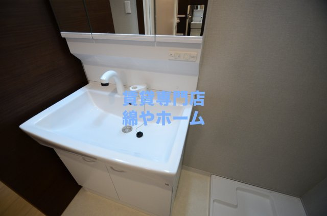 Mayferの洗面所|忙しい朝には欠かせない洗面所です