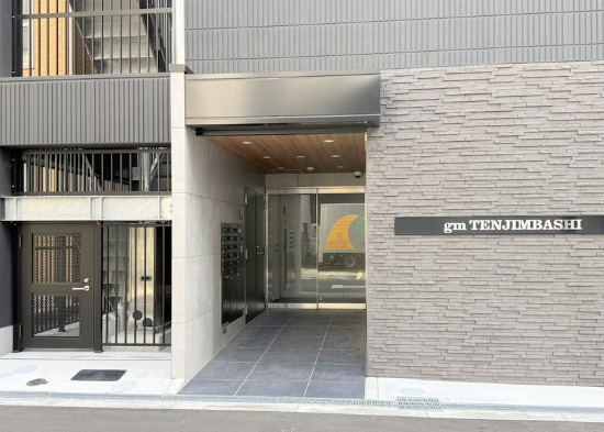gm TENJIMBASHIのエントランス