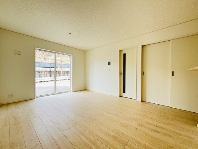 大府市神田町三丁目347番の一部『仲介手数料無料』新築戸建ての居間・リビング