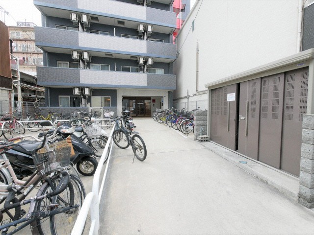 グランパシフィック花園北のエントランス