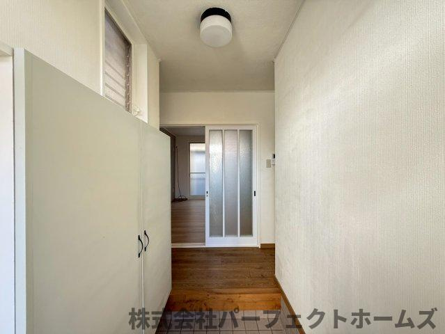 招提中町1丁目戸建の内装|内装は落ち着いています