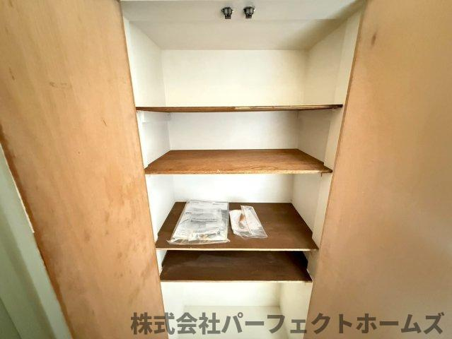 招提中町1丁目戸建の収納|玄関収納です