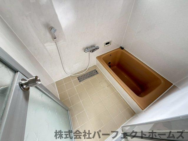 招提中町1丁目戸建の浴室|日々の疲れを癒すお風呂付です
