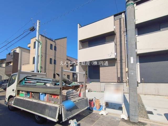 ケイアイグレイス清明山2期の前面道路含む現地写真