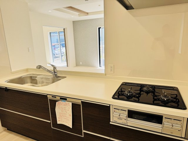 八王子市　石川町　新築一戸建てのキッチン|～使い勝手の良いシステムキッチン～