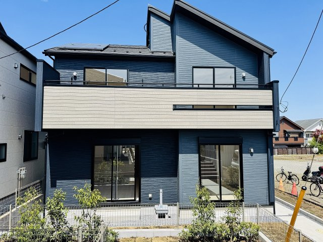 八王子市　石川町　新築一戸建ての外観|～小宮駅徒歩13分　太陽光パネル搭載　控除や減税で優遇の長期優良住宅～