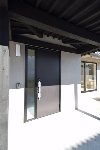 岩下　中古住宅の玄関