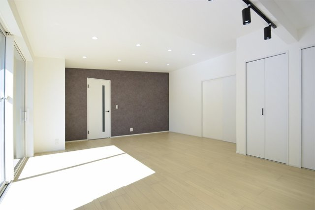 岩下　中古住宅の居間・リビング|LDK21帖